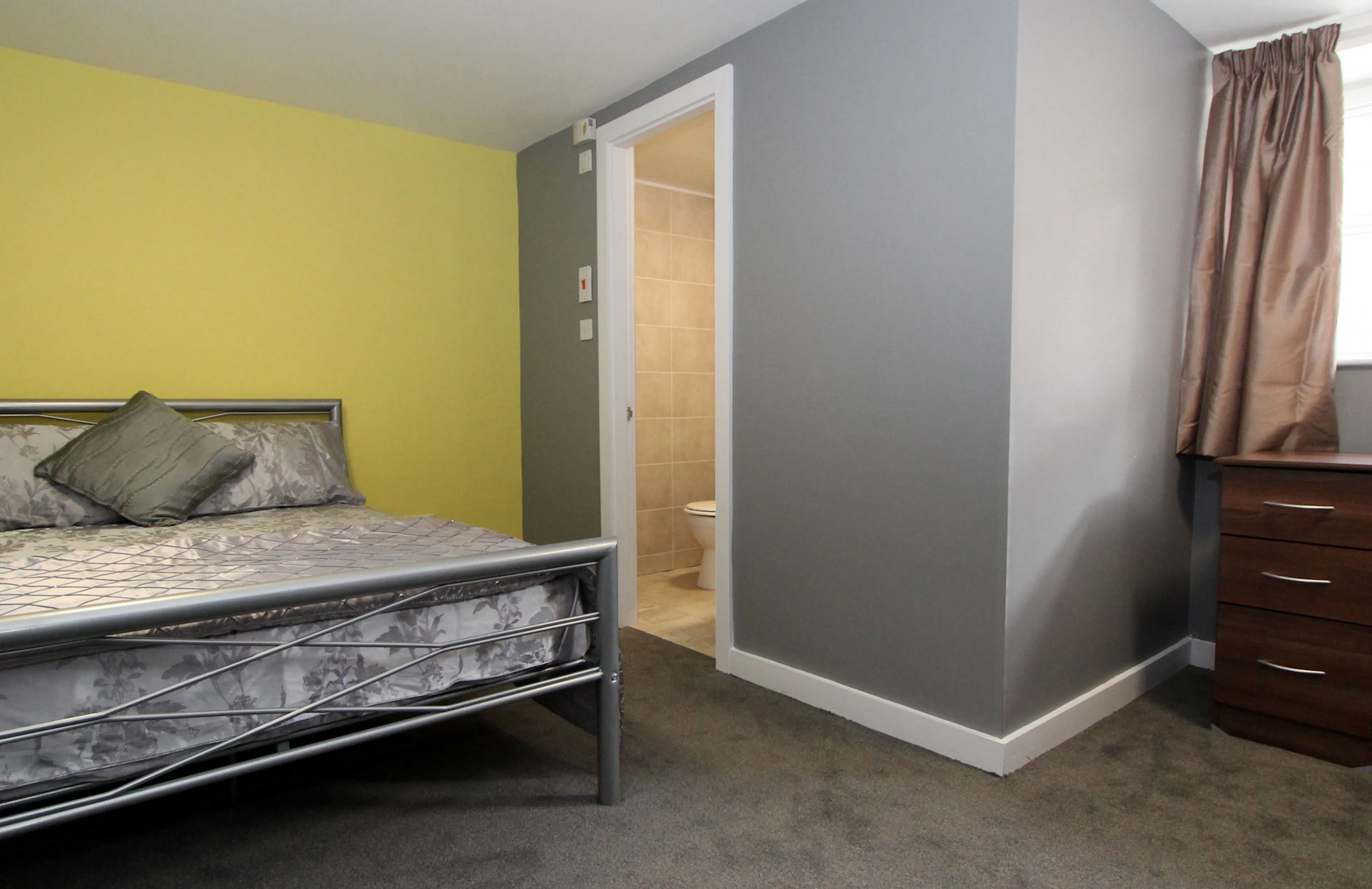 ROOM ROOM 3