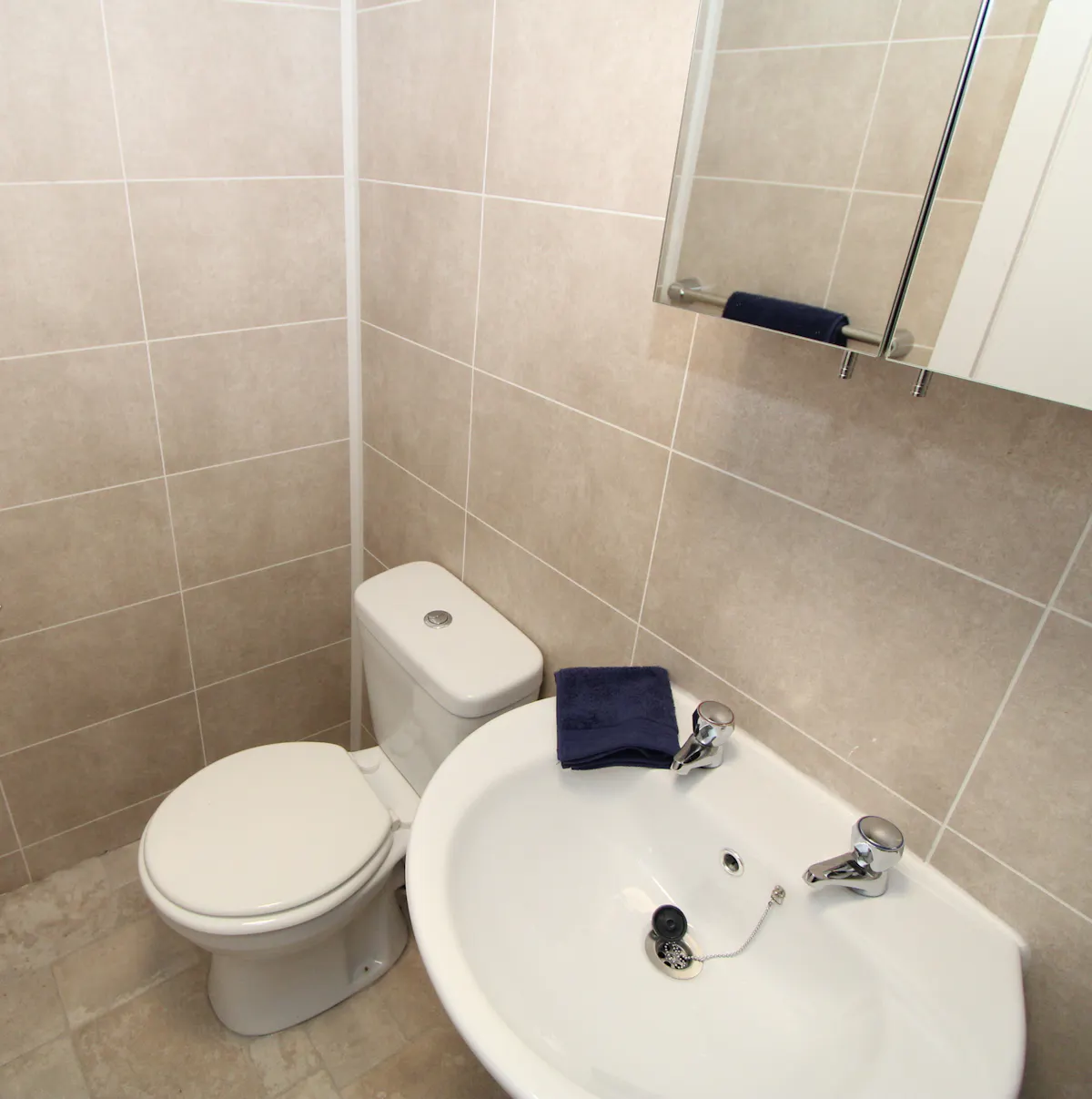 BATHROOM BATHROOM