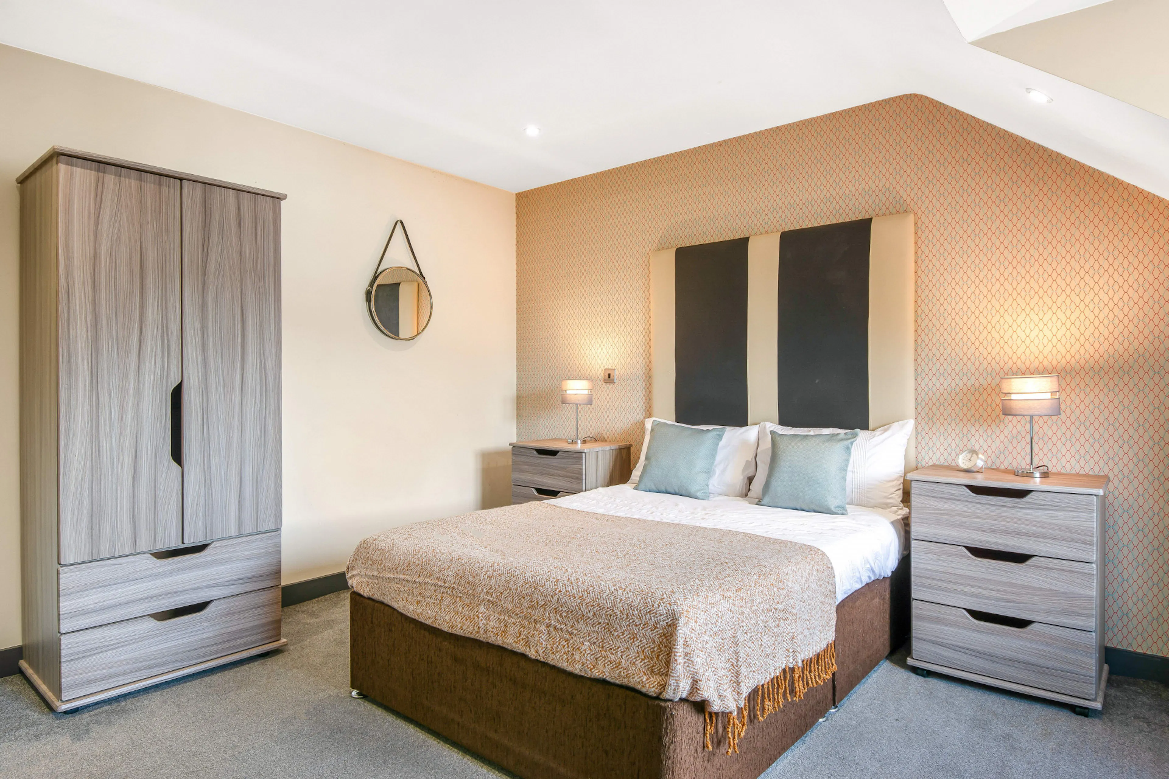 ROOM ROOM 2