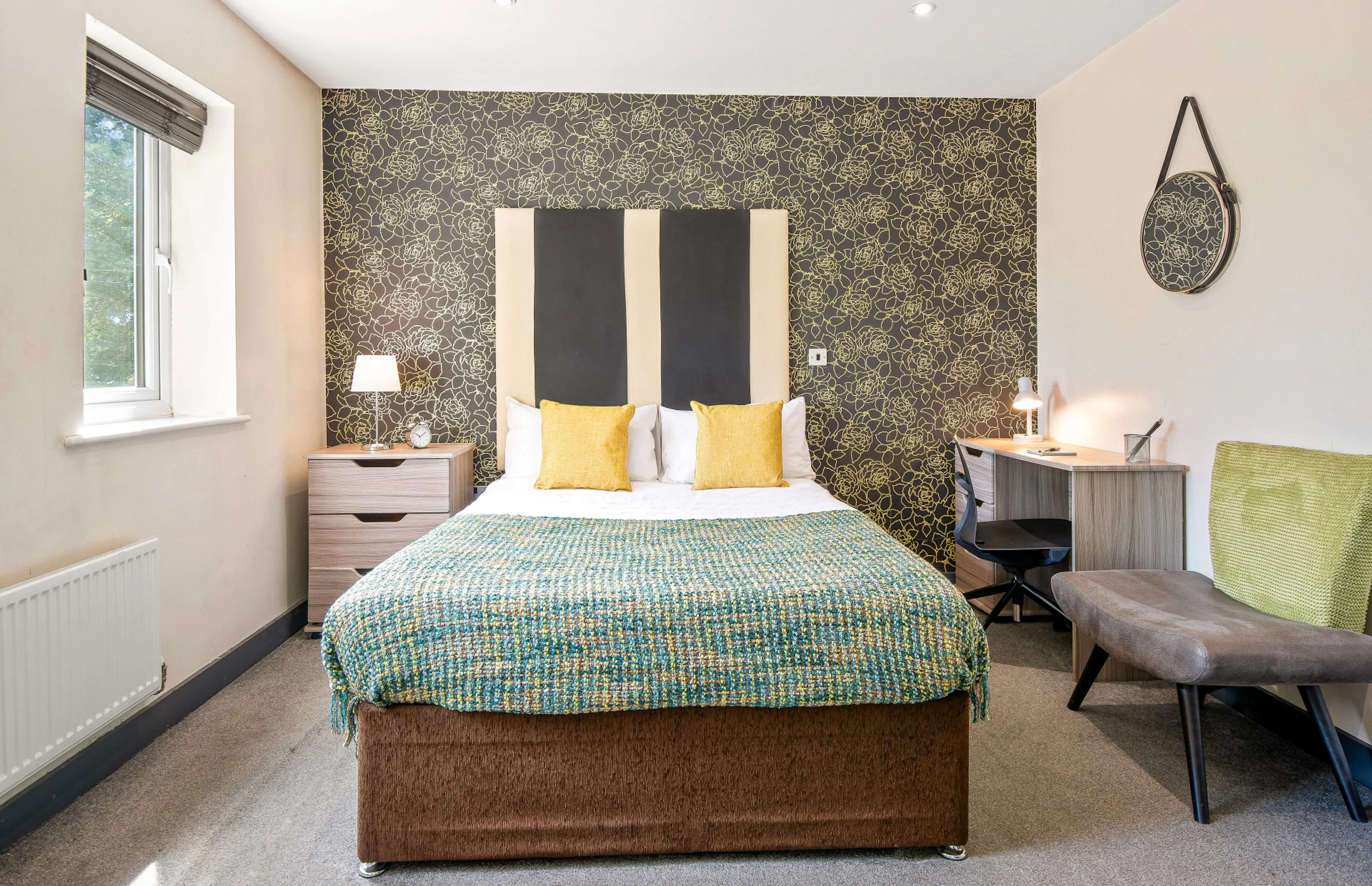 ROOM ROOM 2