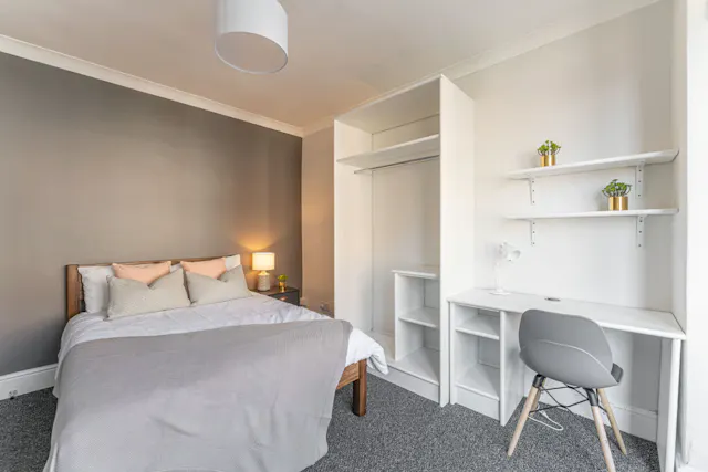 6 Bedroom Apartment room image 1