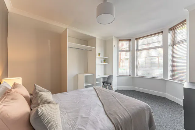 6 Bedroom Apartment room image 2