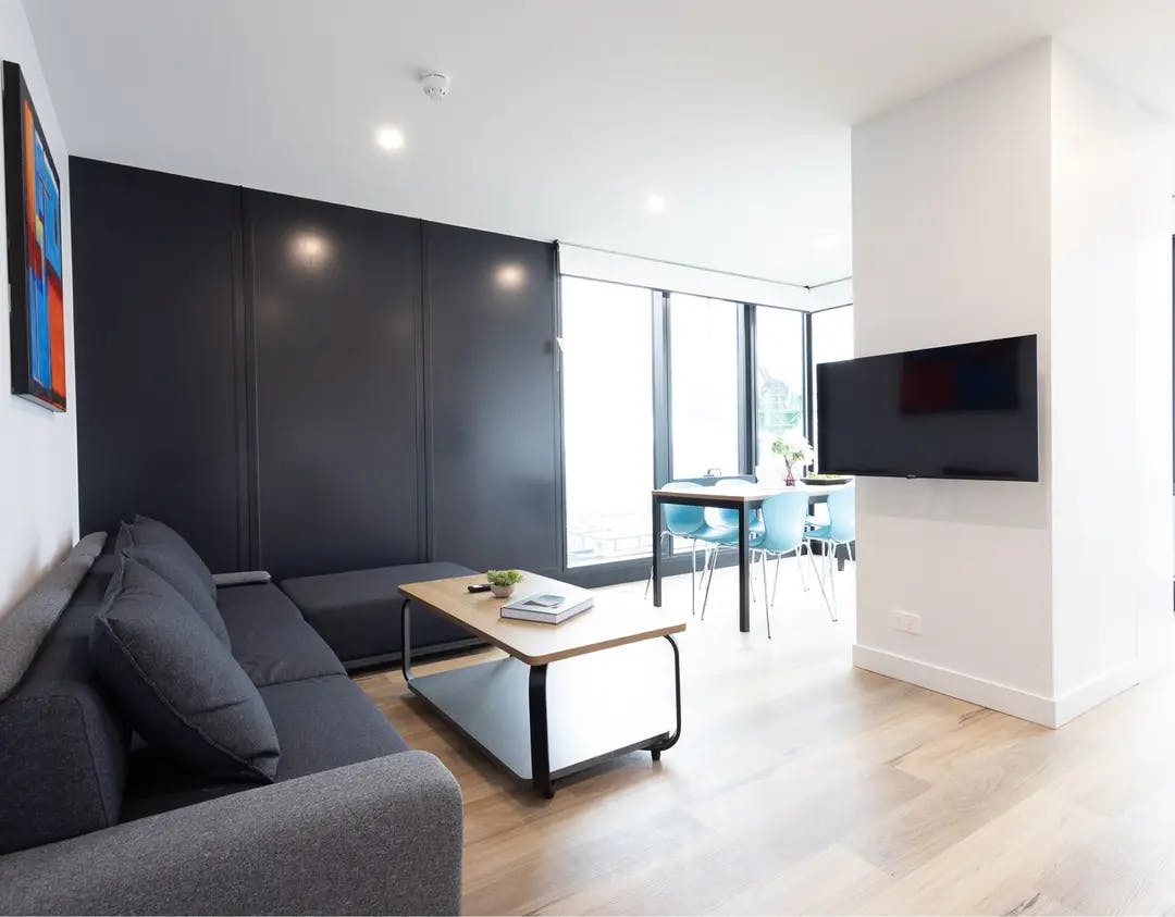 y-suites-on-abeckett-street-melbourne-7 Bedroom Apartment Gold