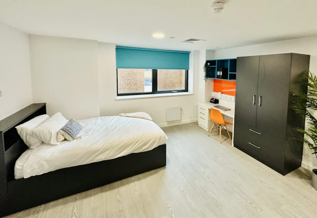 7 Bed Ensuite ROOM