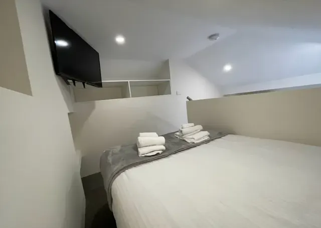 Studio 7 room image 1