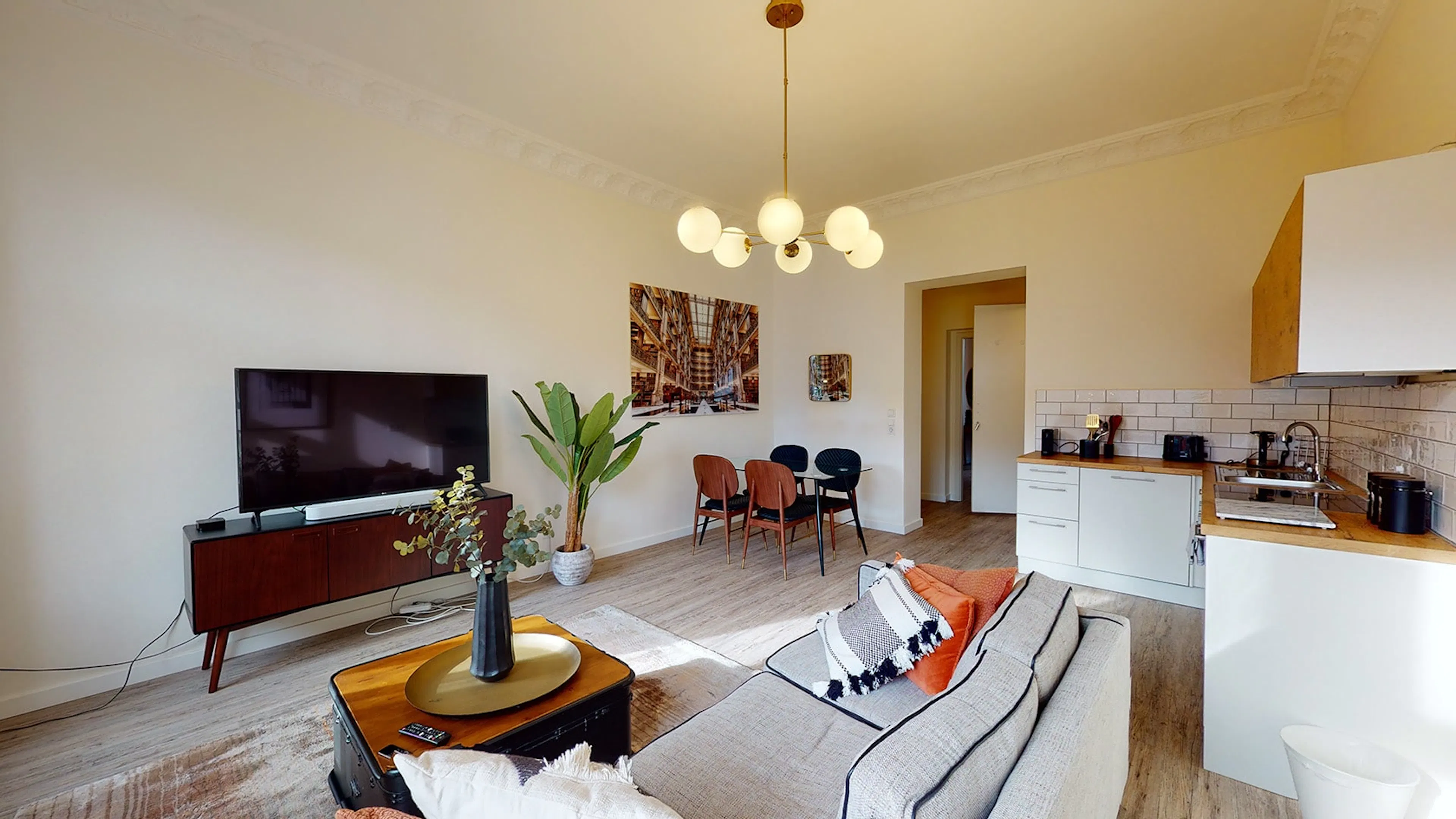 ROOM ROOM 4