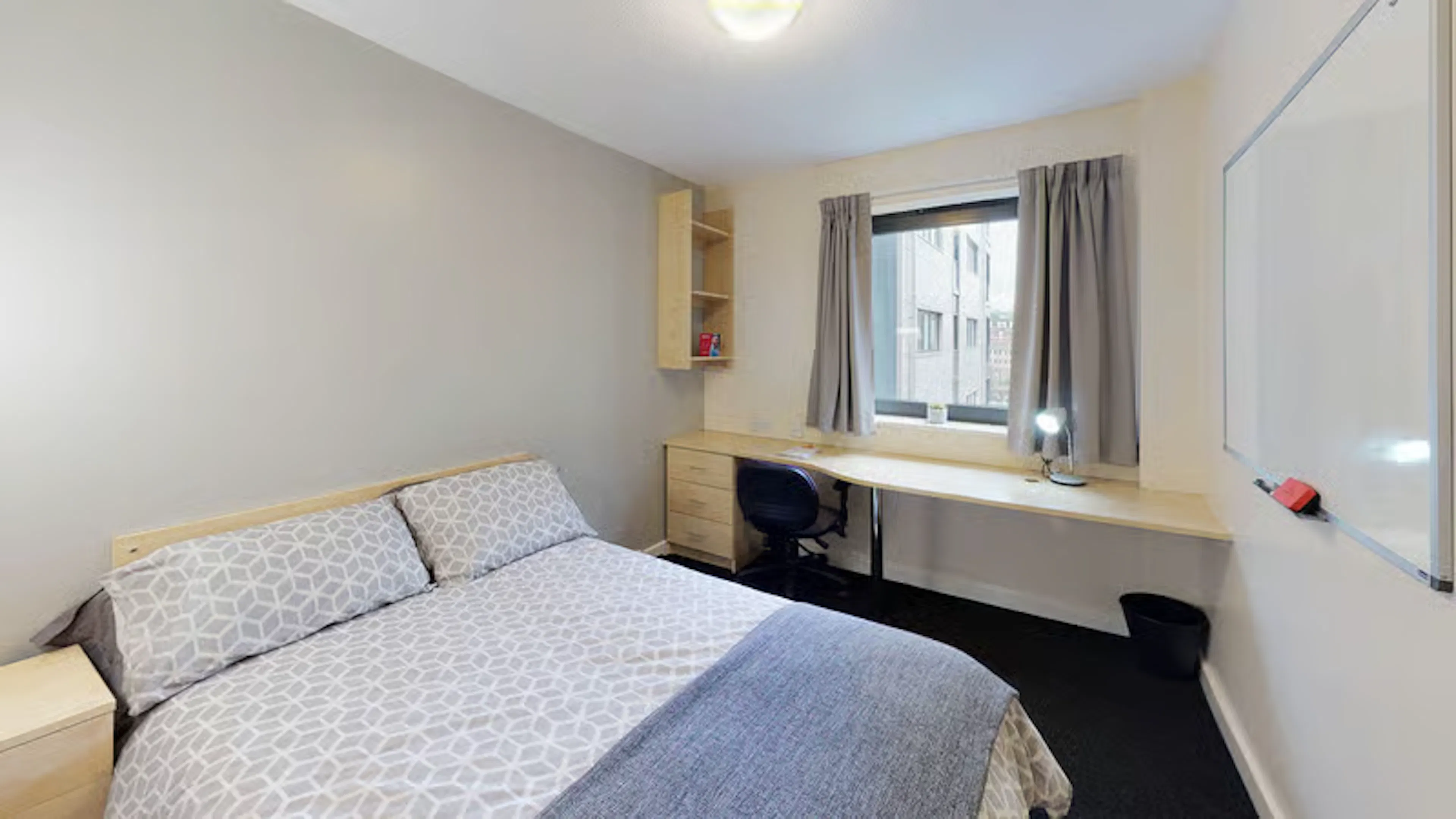 Premium 5 Bed Ensuite ROOM 4