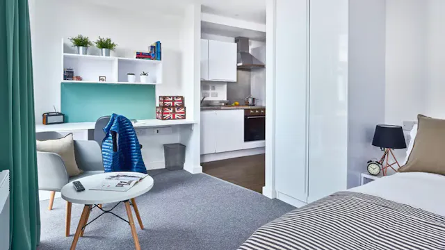 Deluxe Studio room image 1