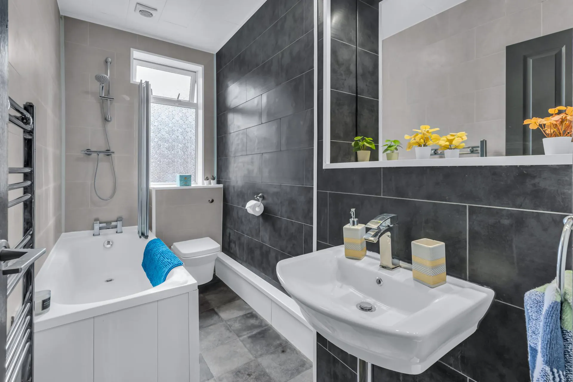 BATHROOM BATHROOM 3