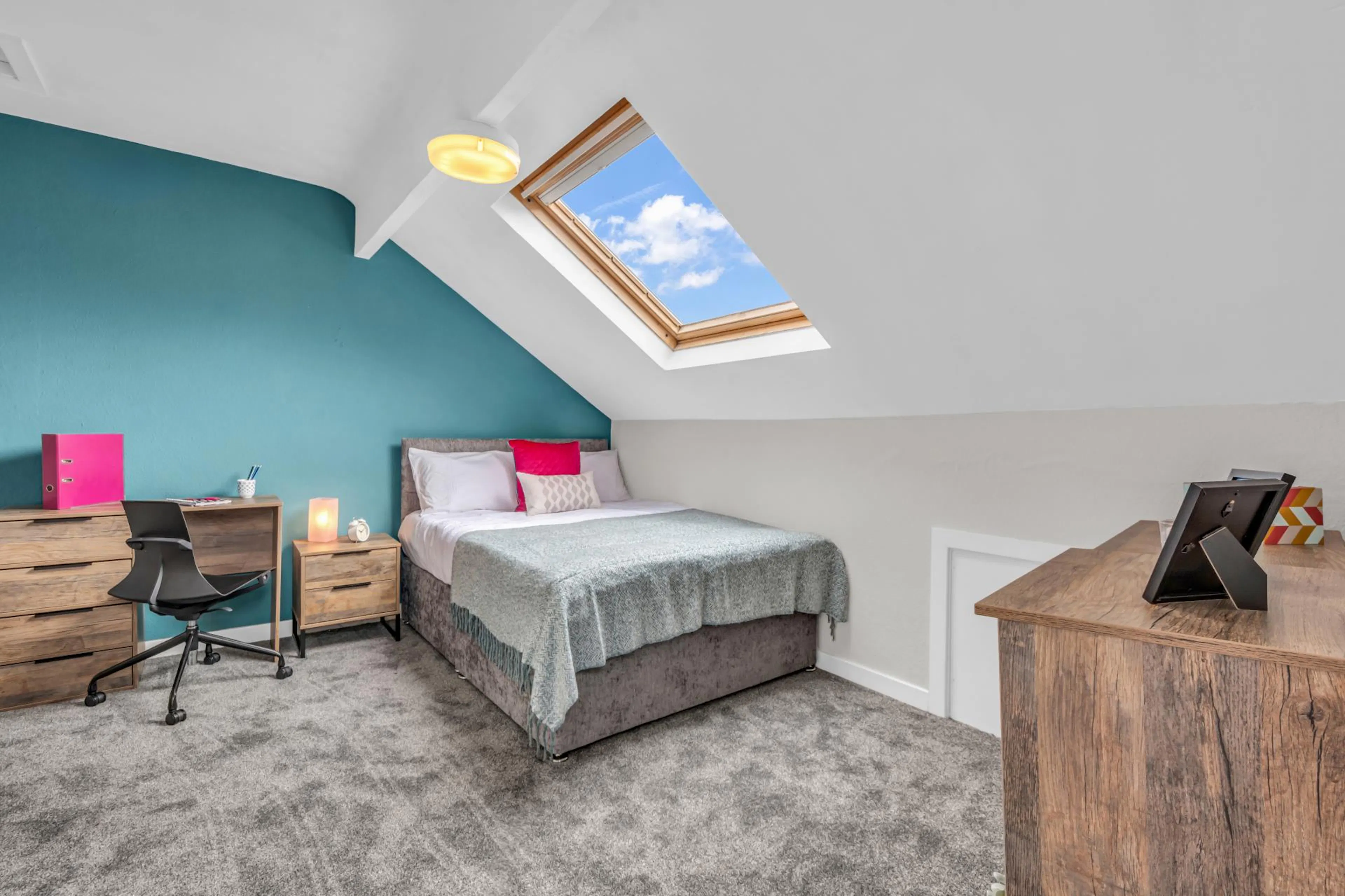ROOM ROOM 2