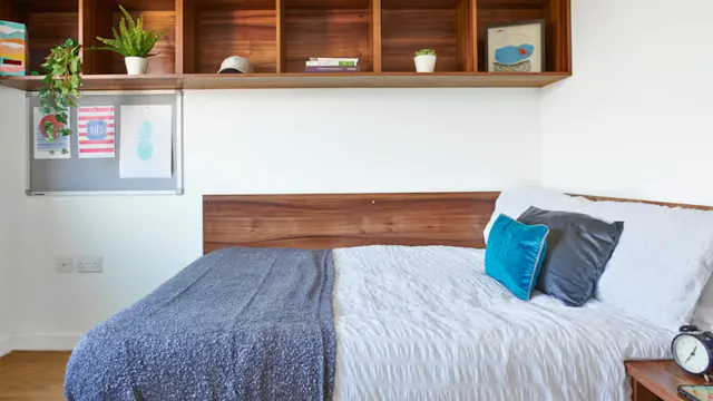 Standard Ensuite room image 2