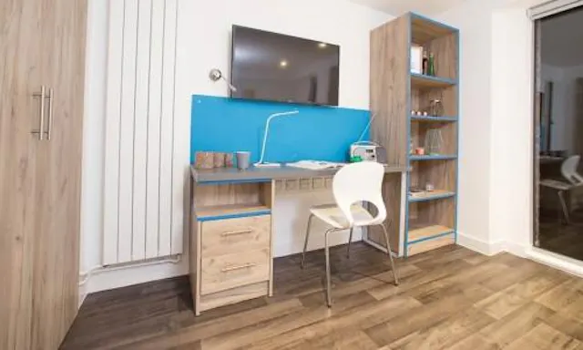 Superior Corner Studio room image 2