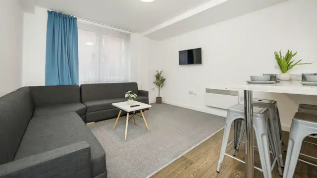Standard Ensuite room image 2