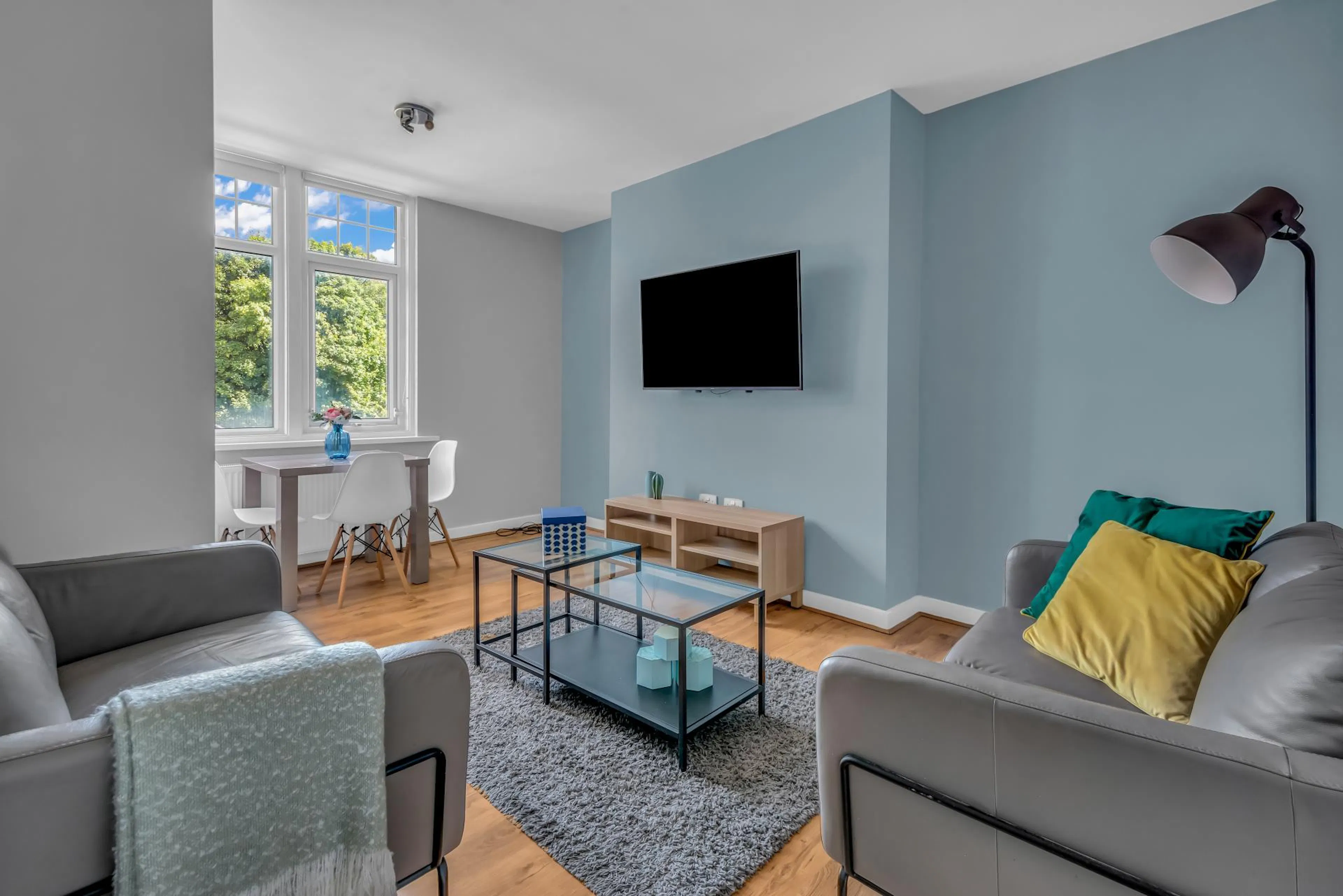 Three Bedroom Apartment COMMON_AREA 4