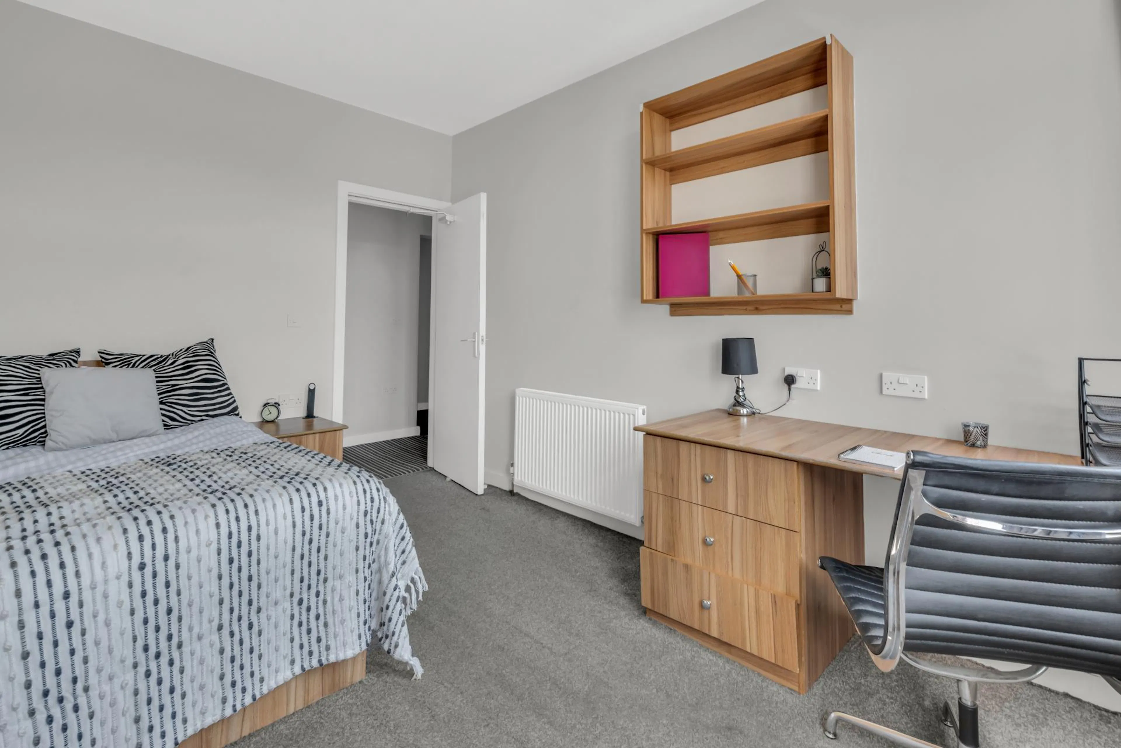 Three Bedroom Apartment ROOM 3