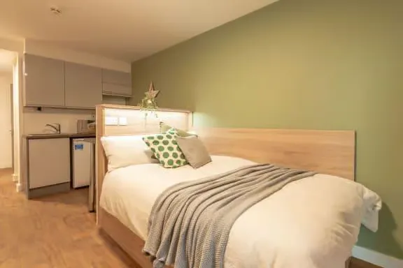 Deluxe Studio Riverview