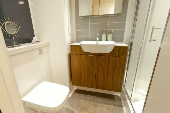 Deluxe Studio Riverview