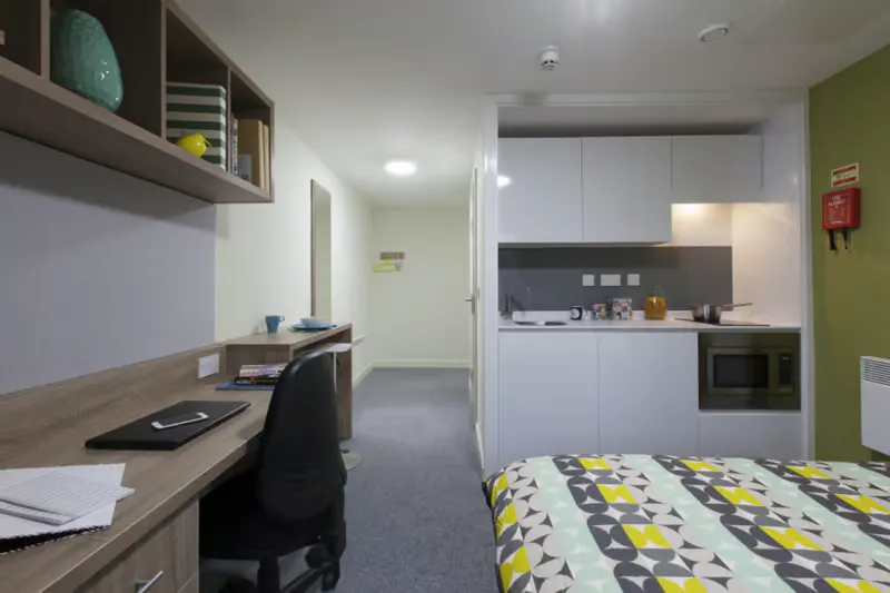 Premium Plus Studio