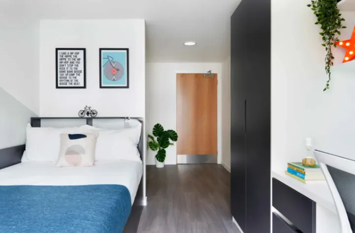 Edinburgh Westfield, Edinburgh-Edinburgh-ROOM-1