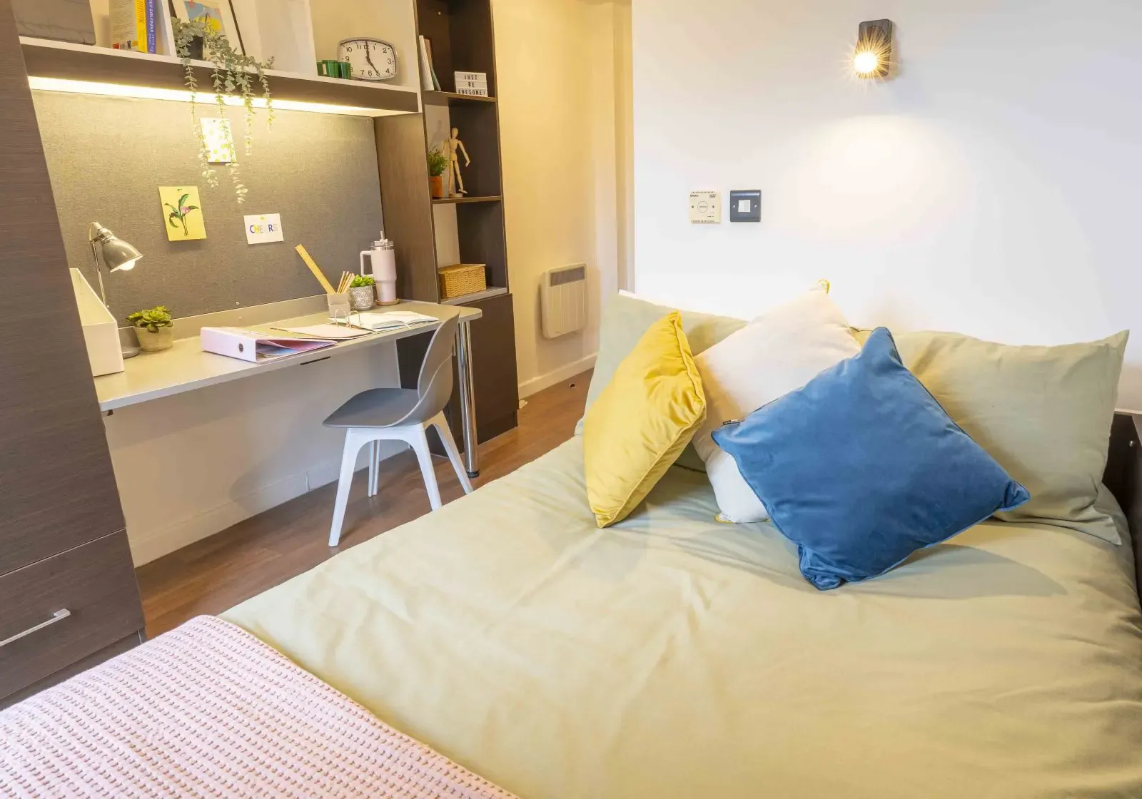 astor-house-plymouth-Bronze En Suite