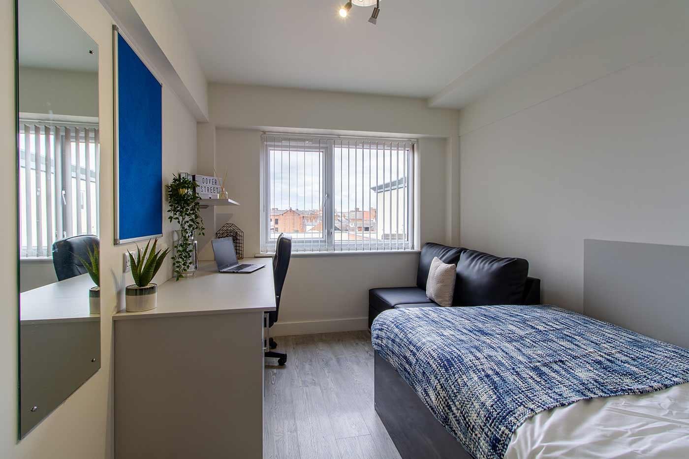 dover-street-apartments-leicester-Standard Ensuite 