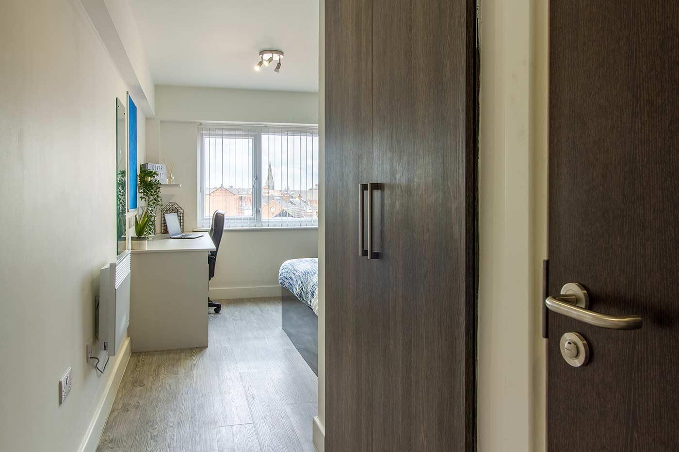 dover-street-apartments-leicester-Classic Ensuite