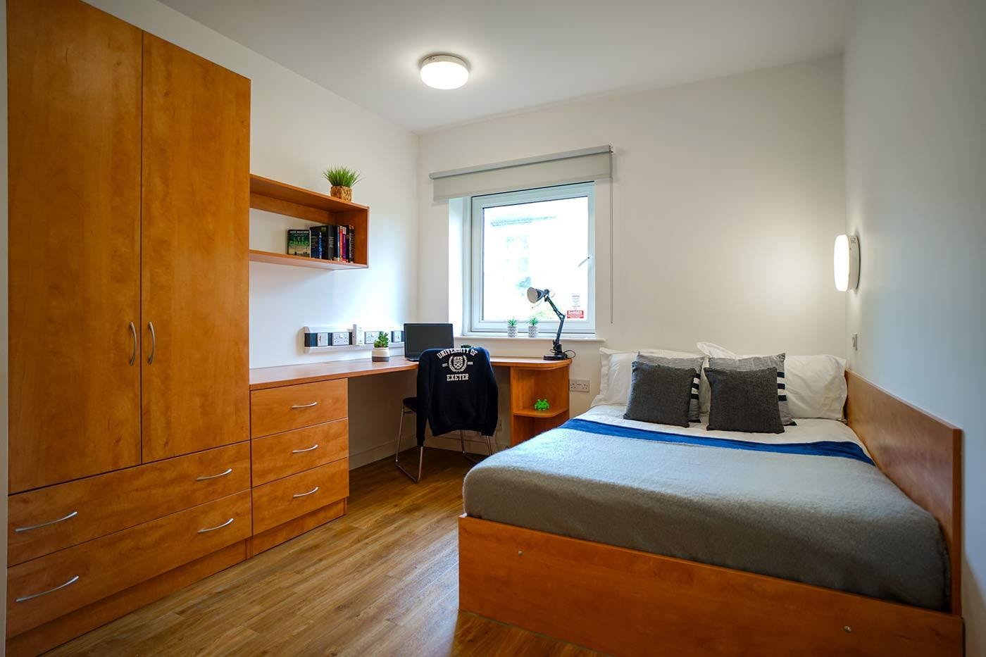 Exeter One, Exeter-Exeter-ROOM-1