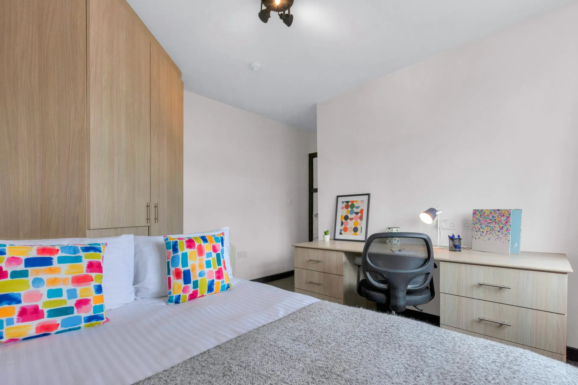 ROOM ROOM 2