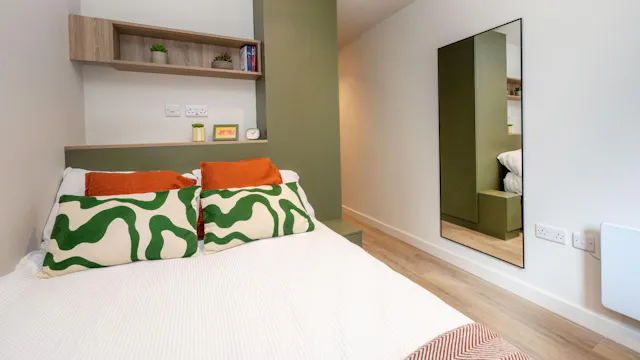 Classic Ensuite room image 2