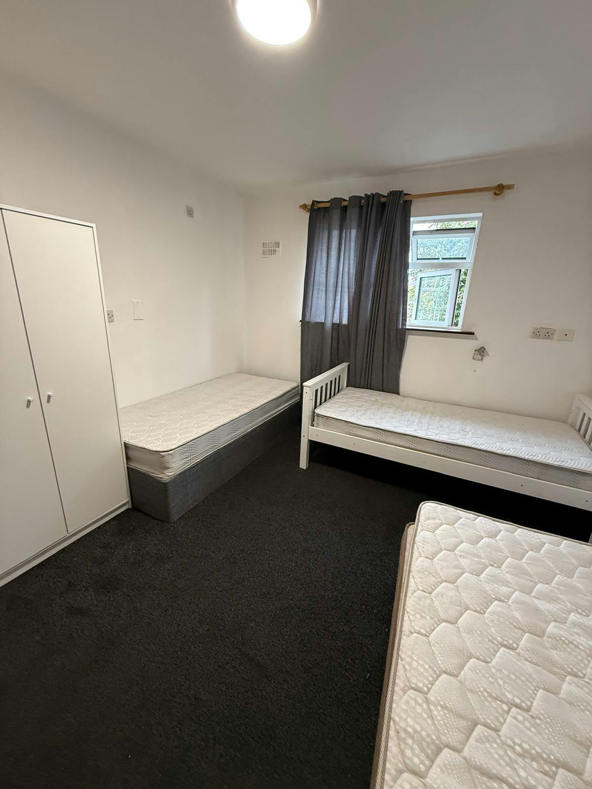 8 Vicar Street-Cork-ROOM-1