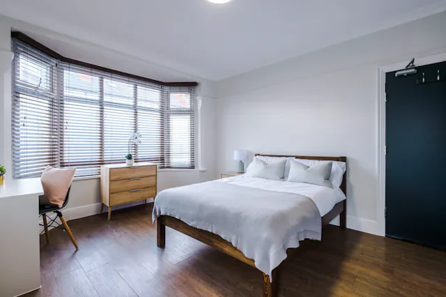 5 Bedroom Apartment room image 1