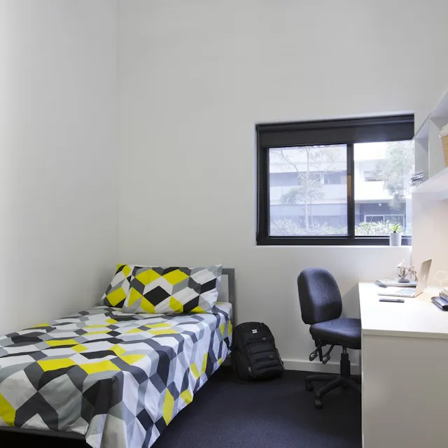 8 Bedroom Apartment room image 1