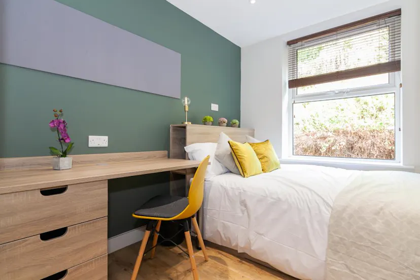 Property video thumbnail 1