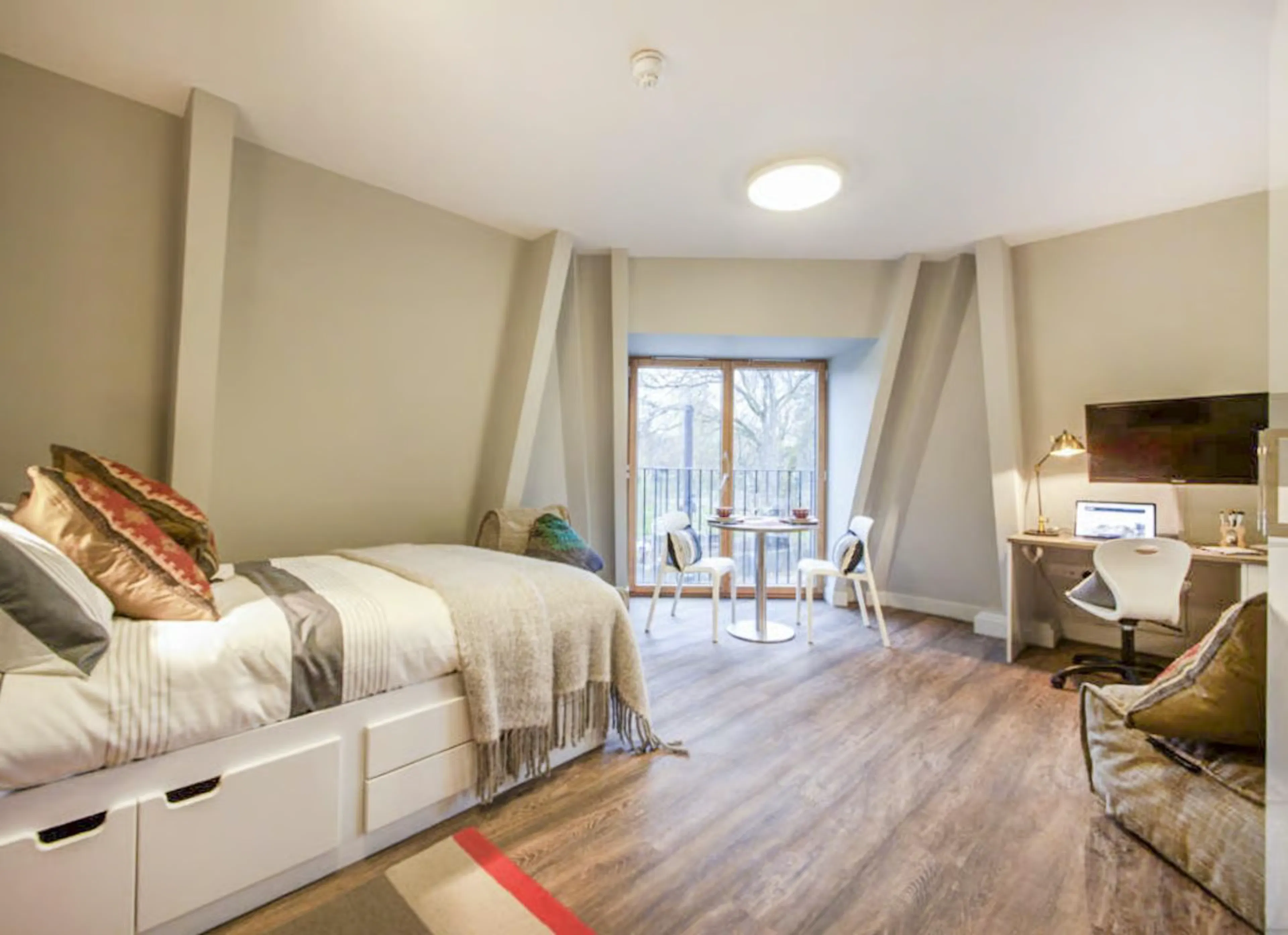 Premium Studio ROOM 4