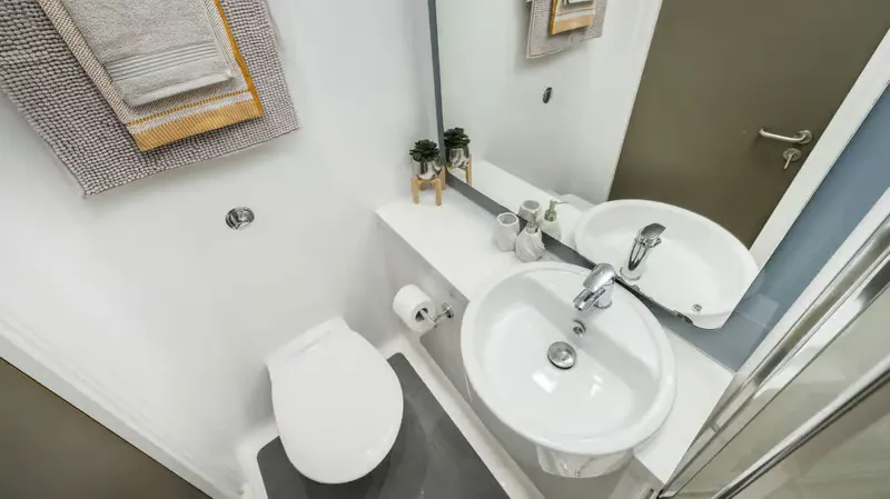 Gold En-Suite