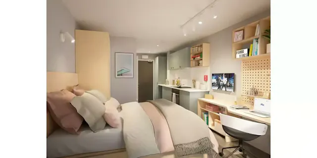 5 Bed Standard Ensuite room image 1