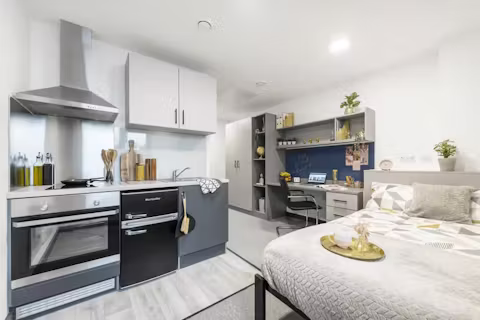 compass-birmingham-birmingham-ROOM