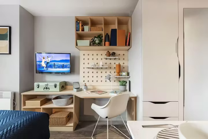 huxley-studios-edinburgh-Essential Studio-1