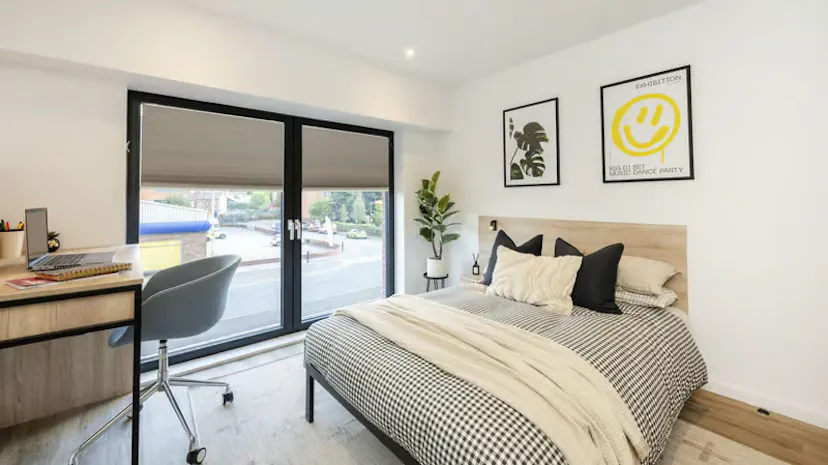Property video thumbnail 1