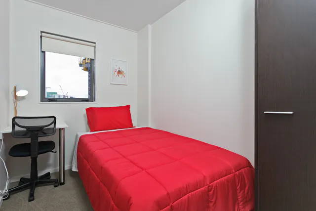 Apartment 903 (4 bedrooms (3 singles & 1 double) & 1 bathroom) room image 2