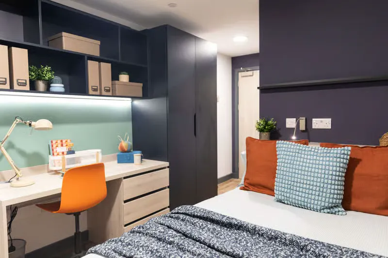 Deluxe Ensuite