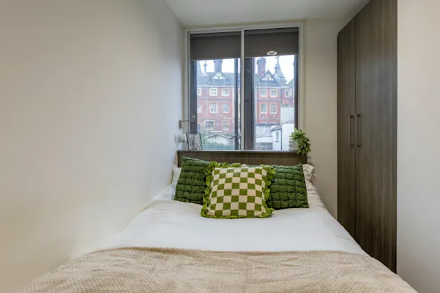 Premium 2 Bed Apartment room image 1