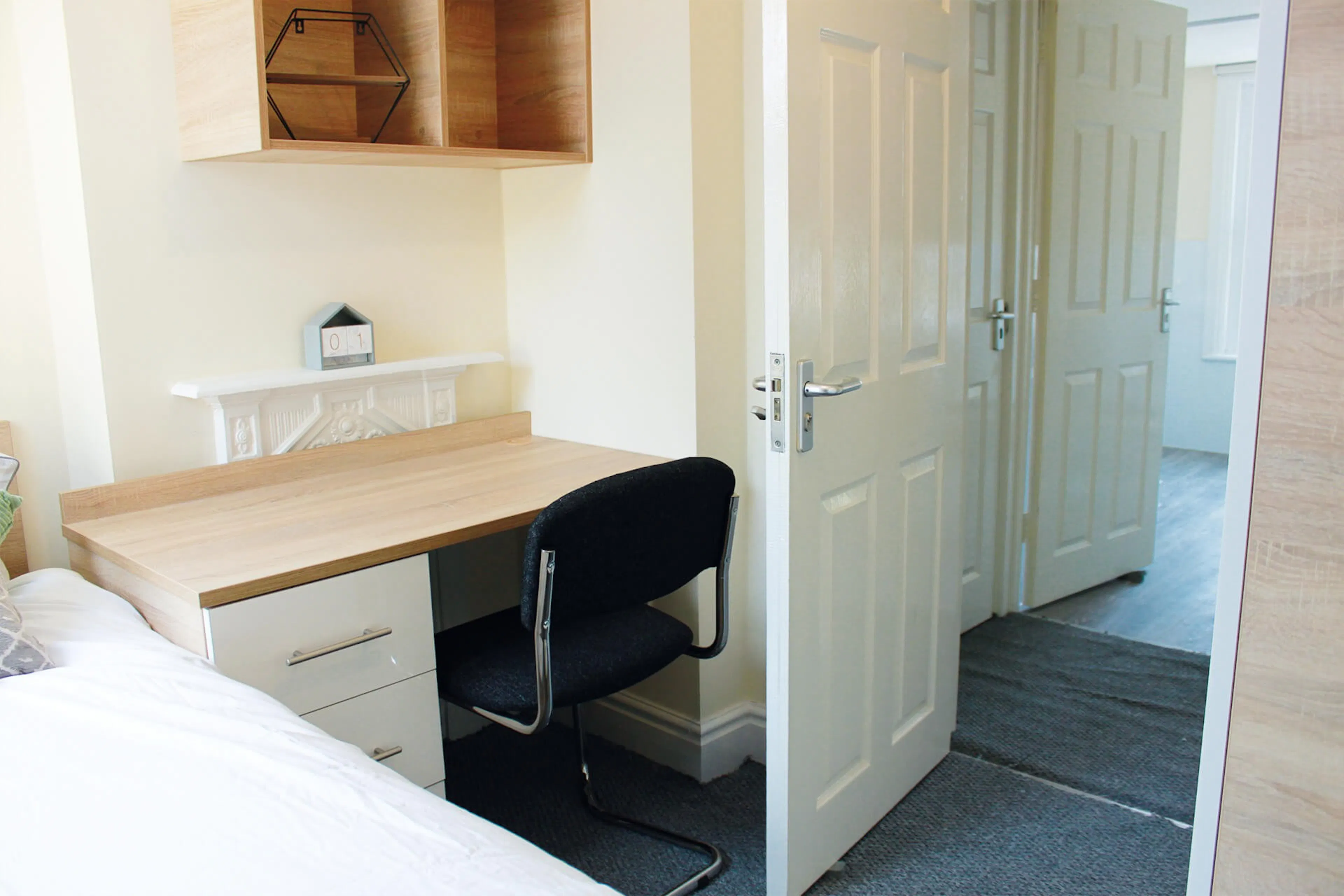 Room 2 ROOM 2