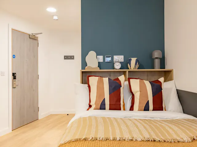 Gold Studio room image 1
