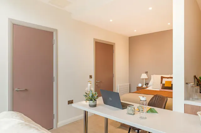 Deluxe Bay Studio room image 2