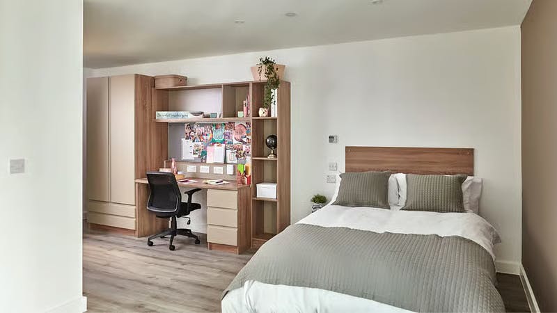 Standard Ensuite Plus