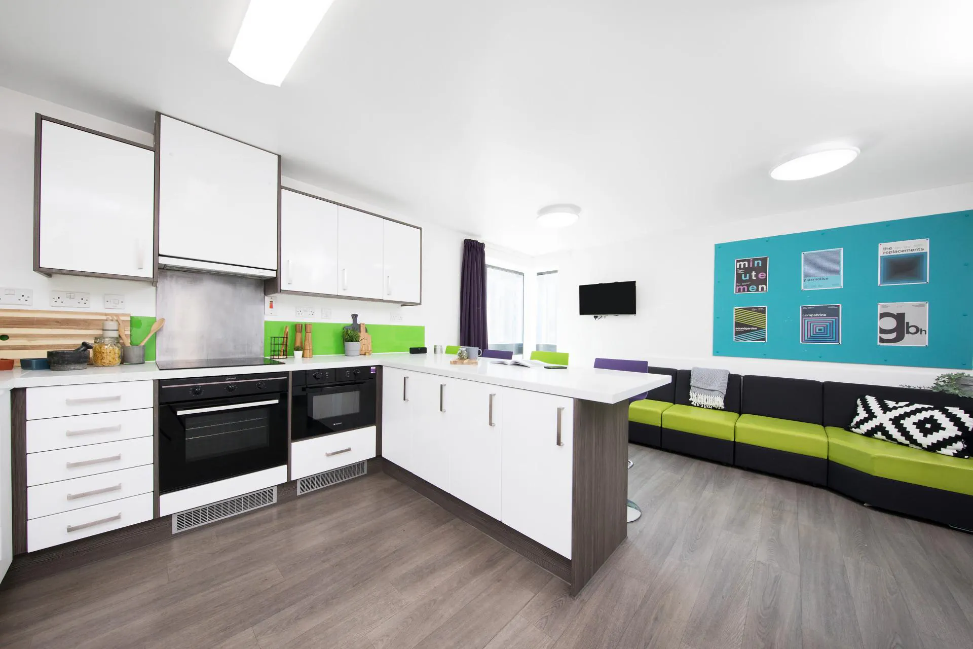 Bronze En-Suite