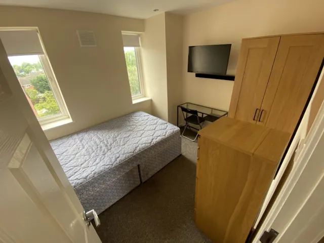 3 Bedroom House room image 2