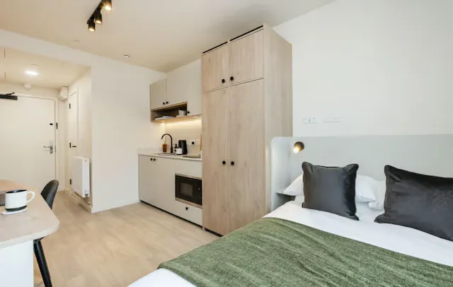 Premium Studio room image 1