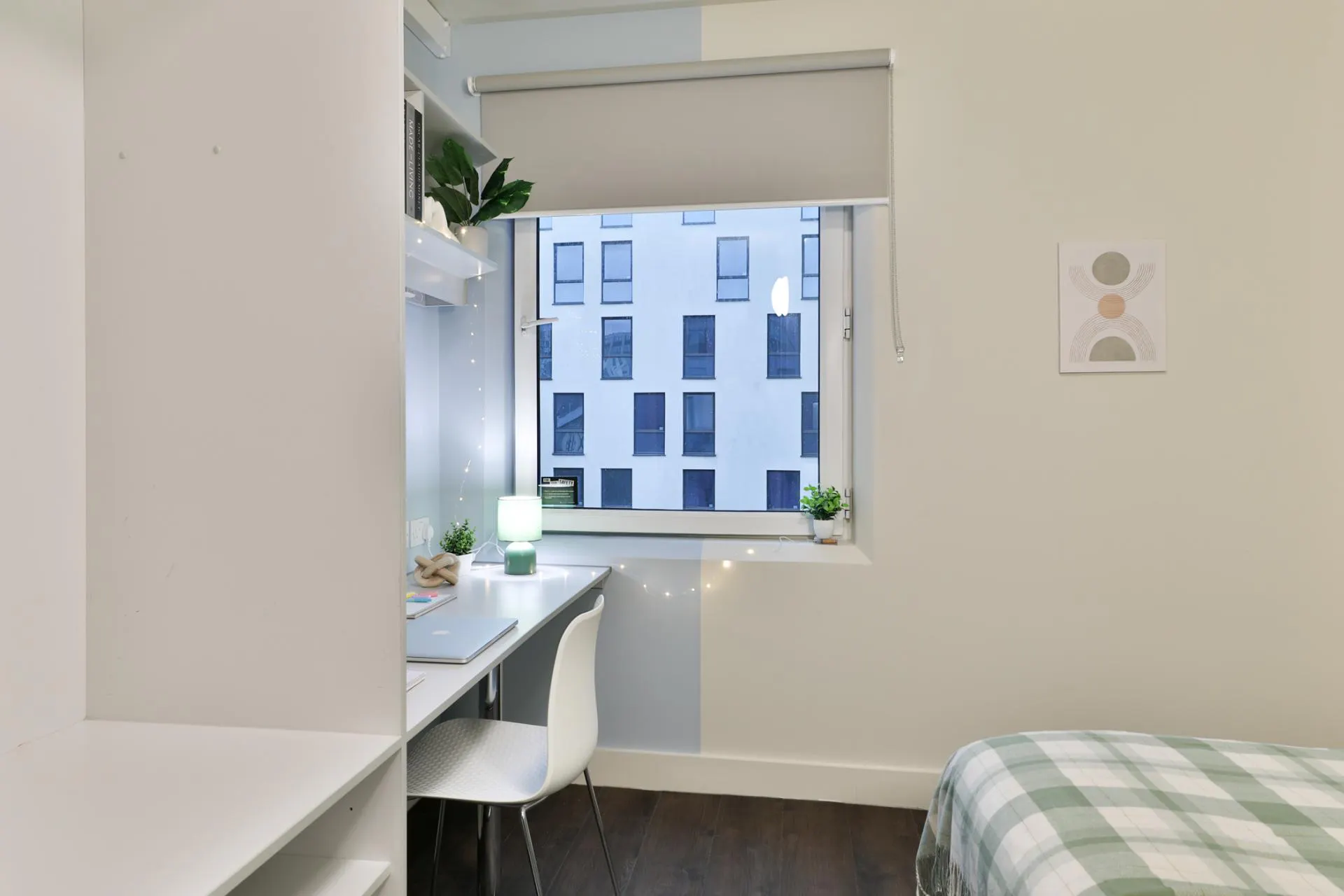 Bronze En-suite UK Guarantor not required